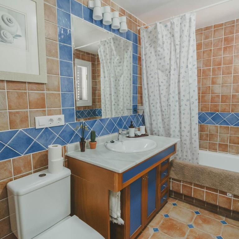 Villa con piscina privada a pocos pasos del mar - Villa - 36