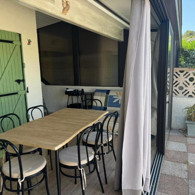 HOLIDAYLAND NARBONNE PLAGE Villas 6 ou 7 PERSONNES AVEC TERRASSE ET PLACE DE PARKING PRIVATIVE - Maison 1 Chambre - 20