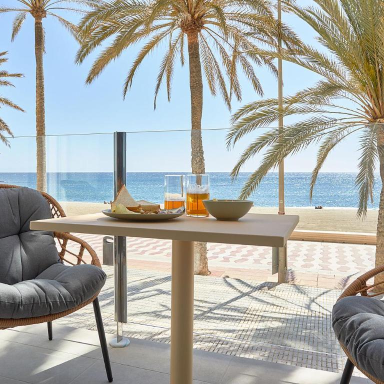 Apartamento Paseo Maritimo by Expoholidays 2 - Apartamento de 2 dormitorios con terraza y vistas al mar - 1