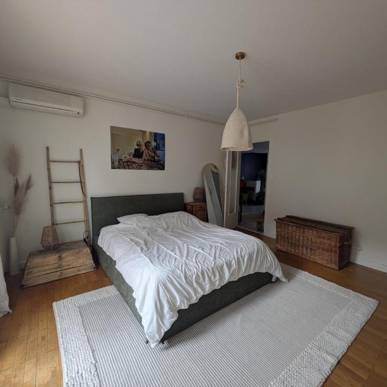 Appartement lumineux - Vue montagnes - Tram 3 minutes - Appartement 2 Chambres - 2