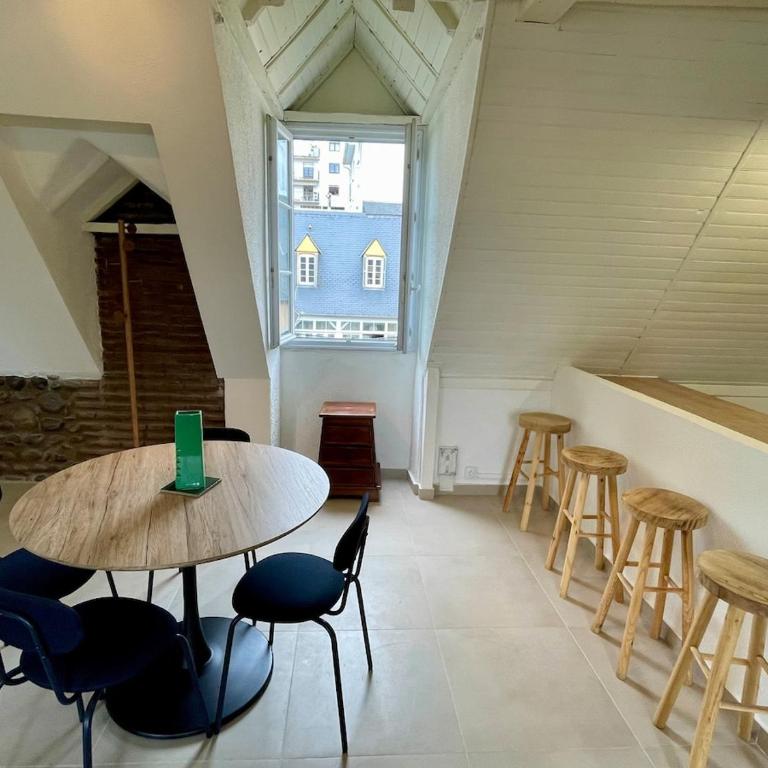Duplex - Central - Family-friendly - Pyrenees & castle - Appartement 3 Chambres - 33