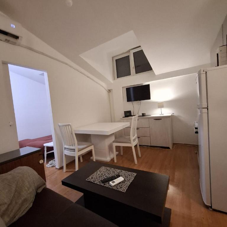 Belgrade Apartment by Mladenovic - Apartment mit 1 Schlafzimmer - 1