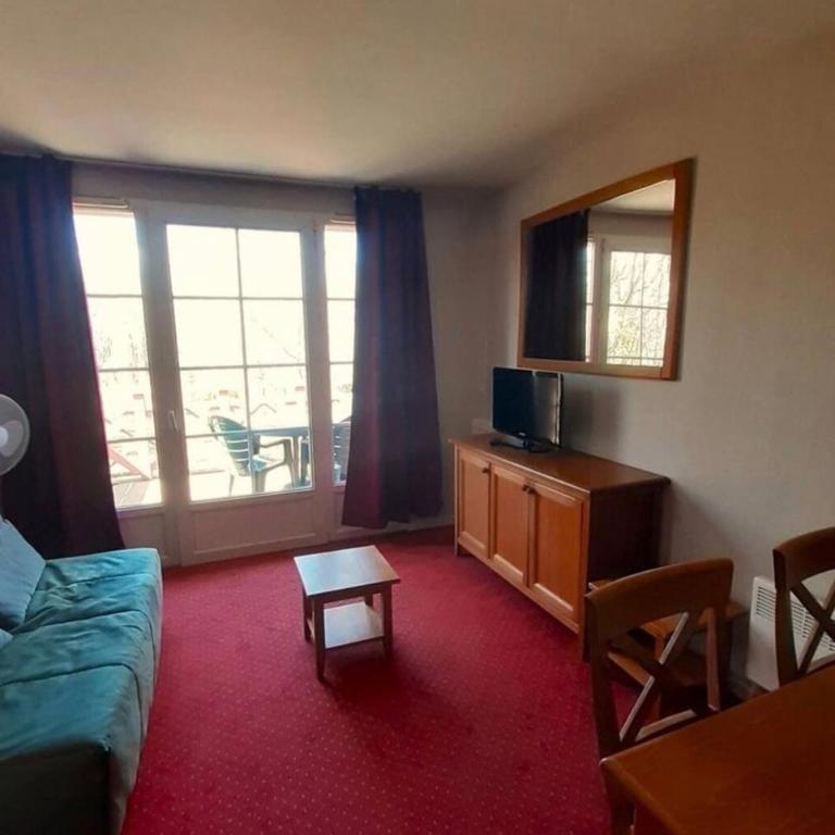 Le Balcon Montdesir, 4 pers, Piscine et Lac - Apartamento con terraza - 9
