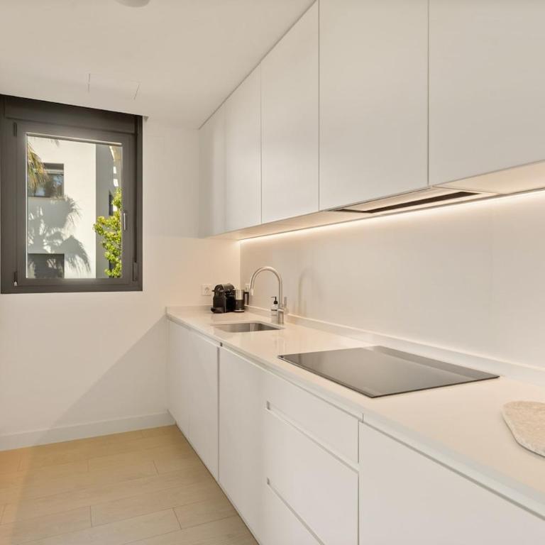 Designer 2-Bed with Garden Camarate Hills RDR577 - Apartamento de 2 dormitorios - 12