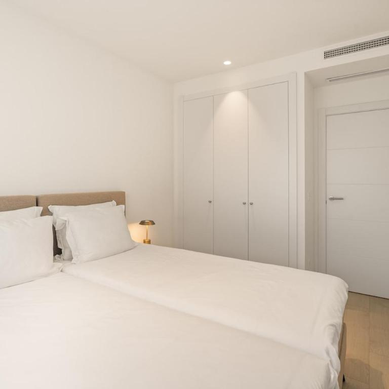 Designer 2-Bed with Garden Camarate Hills RDR577 - Apartamento de 2 dormitorios - 18