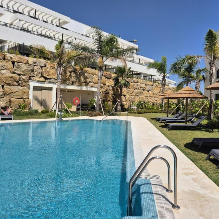 Luxury 3BR Apt - Jacuzzi, Garden and Pool - Appartamento - 30