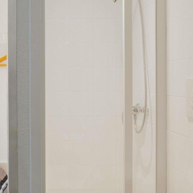hotelF1 Paris Saint Denis Université - Chambre Cabrio avec Salle de Bains Privative - 9