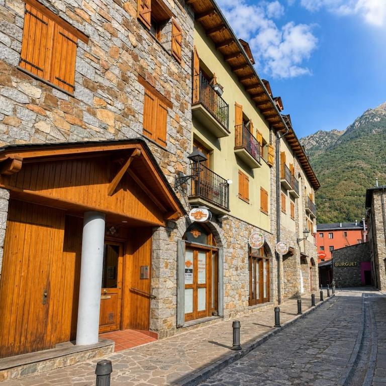 Céntrico ático de diseño con vistas al Pirineo - BENASQUE - Appartamento con 3 Camere da Letto - 21