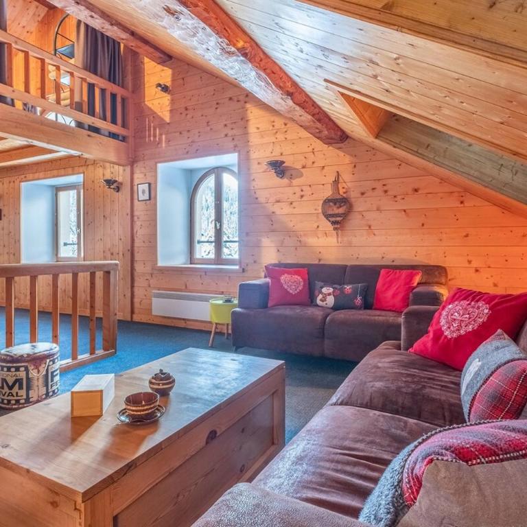 Chalet La Chapelle aux pieds des pistes - Apartment - 6