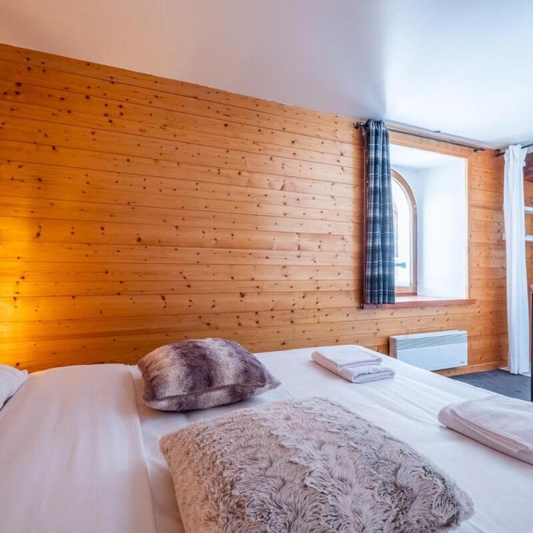 Chalet La Chapelle aux pieds des pistes - Apartment - 13