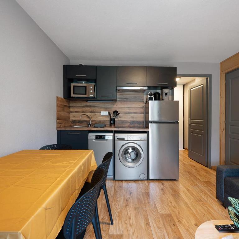 Appart la Perle Albiez Montrond - Appartement 2 Chambres avec Vue sur la Montagne - 4