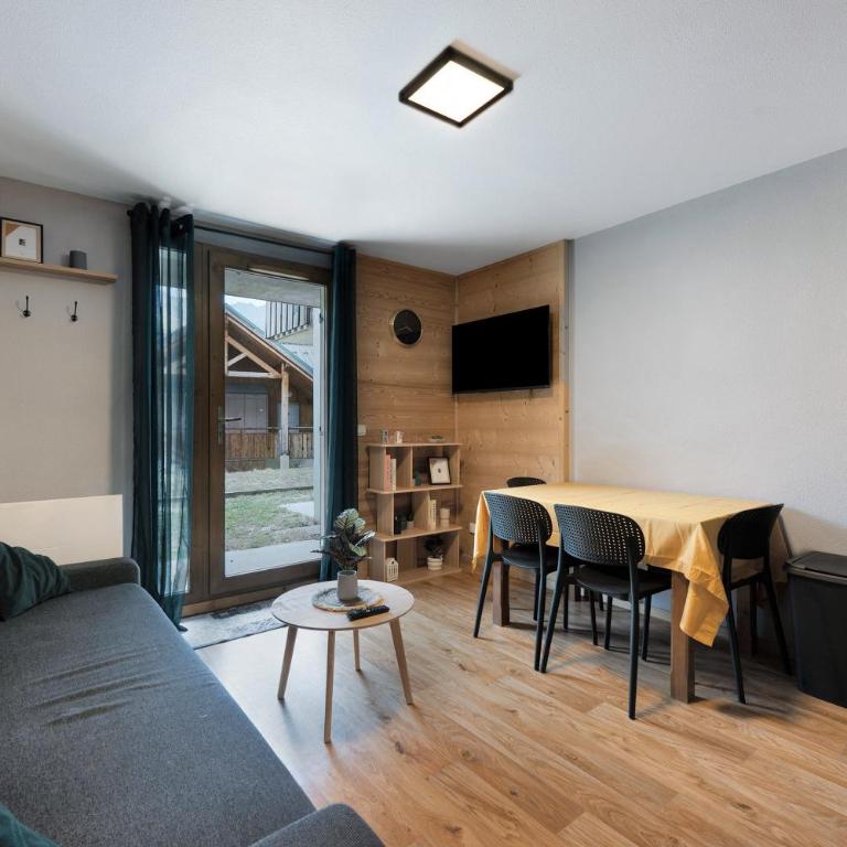 Appart la Perle Albiez Montrond - Appartement 2 Chambres avec Vue sur la Montagne - 2