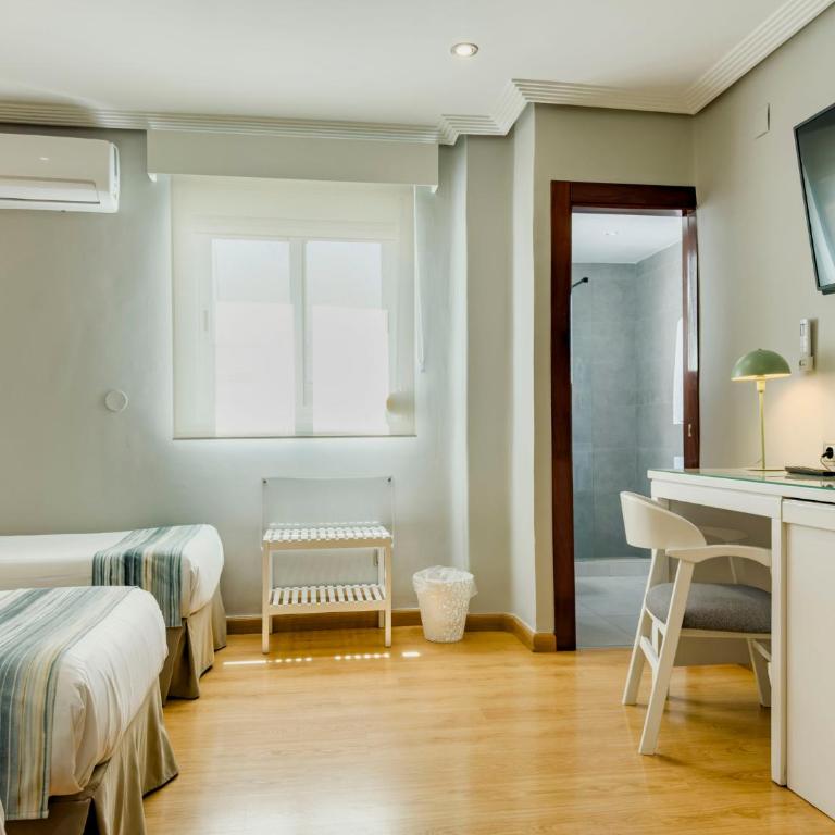 Hotel Costasol - Habitación Triple - 2