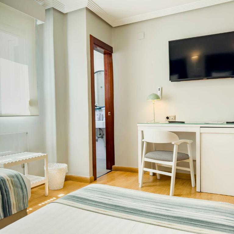 Hotel Costasol - Habitación Triple - 4