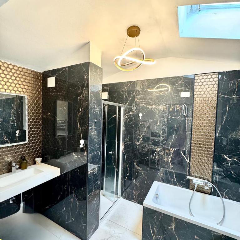 BeachfrontGrado Seaview Apartment Costa Azzurra - Appartamento con 3 Camere da Letto - 13
