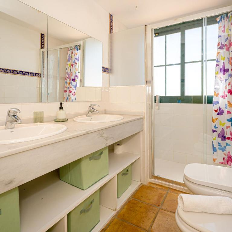 Exclusive bungalow in Sierra Cortina - Casa de 3 dormitorios - 16