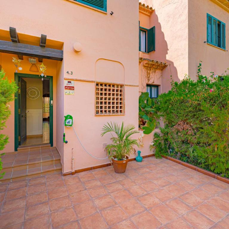 Exclusive bungalow in Sierra Cortina - Casa de 3 dormitorios - 33