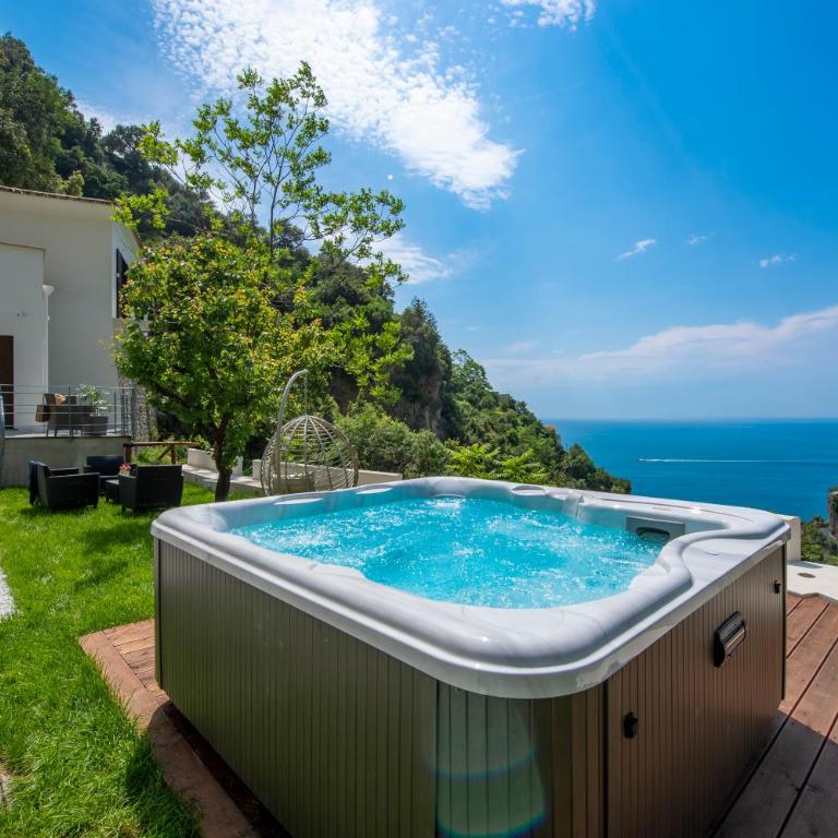 Villa Donna Rachele with Parking Spot - Villa Deluxe - 4
