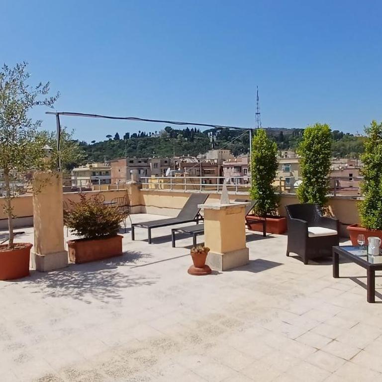 Top Floor Apt with Rooftop Terrace near St. Peter - Apartamento de 2 dormitorios - 31