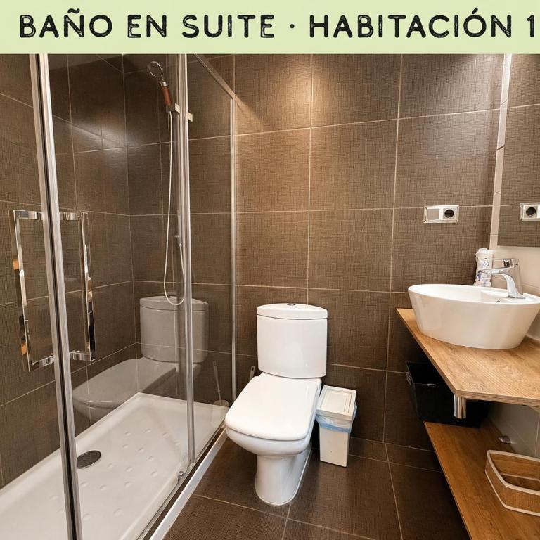 Un hogar en el centro con parking gratuito - Appartamento con 3 Camere da Letto - 5