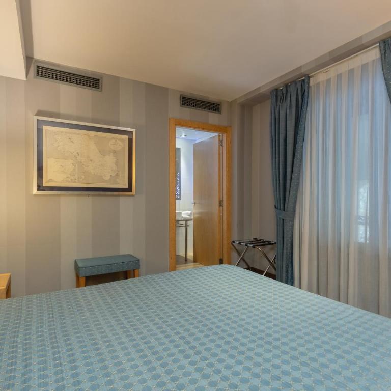 Hotel del Mar - Habitación Doble con cama supletoria - 1 o 2 camas - 5