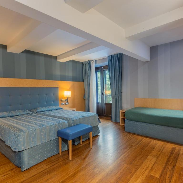 Hotel del Mar - Habitación Doble con cama supletoria y balcón - 2