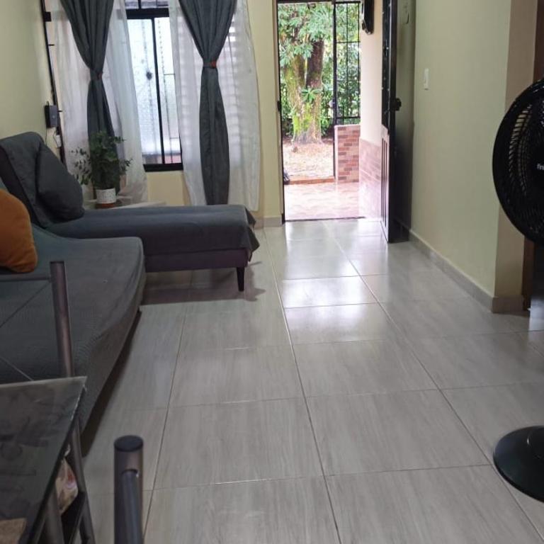 BONITA Y CÓMODA CASA DE 3 HABITACIONES EN cONJUNTO - Casa - 43
