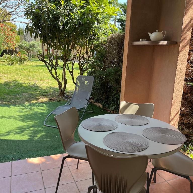 Studio rez de jardin - piscine - parking - Apartamento de 2 dormitorios - 8