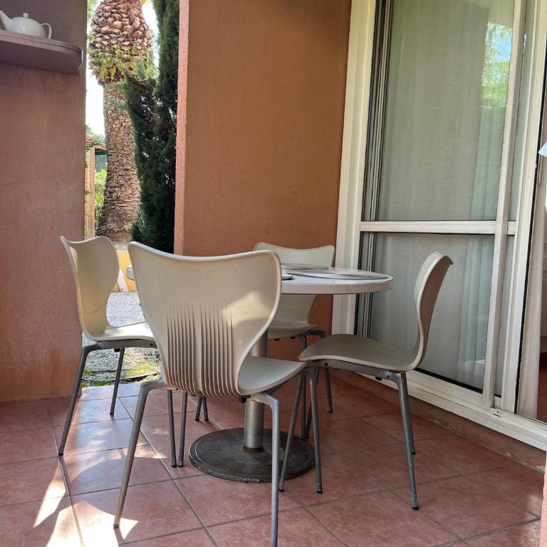 Studio rez de jardin - piscine - parking - Apartamento de 2 dormitorios - 24