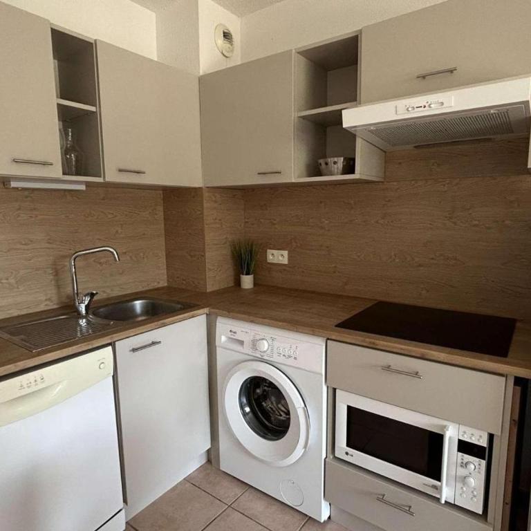 Apparemment RdC climatisé avec piscine, terrasse et parking - App 1502 - Appartement 1 Chambre - 8