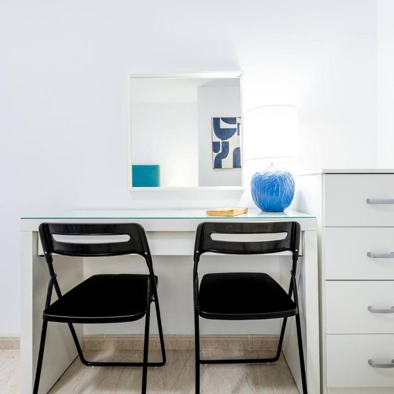 K1. Cozy Las Flores with Pool - Apartment - 15