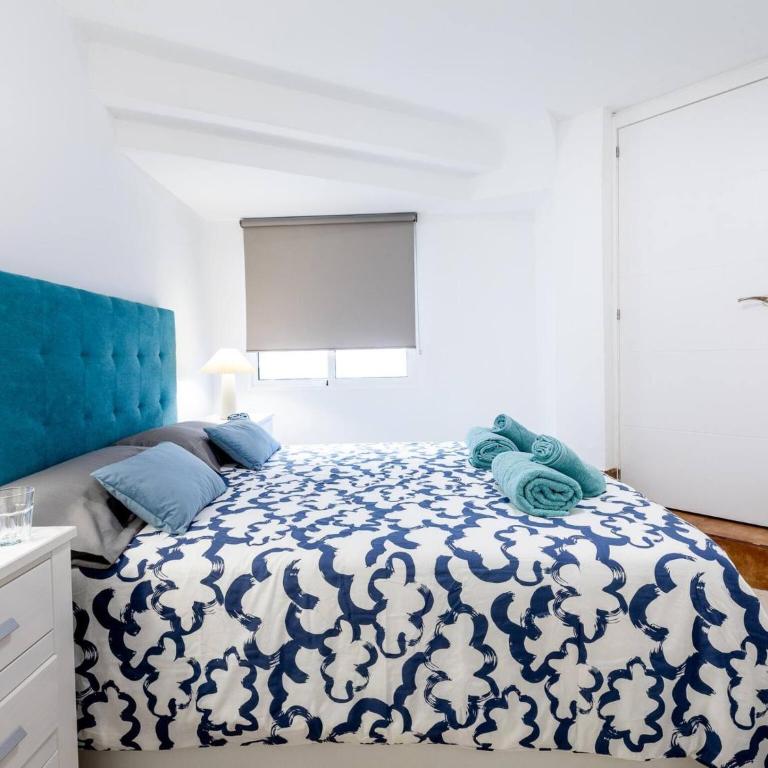 K1. Cozy Las Flores with Pool - Apartment - 16