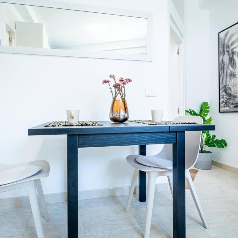 K1. Cozy Las Flores with Pool - Apartment - 22