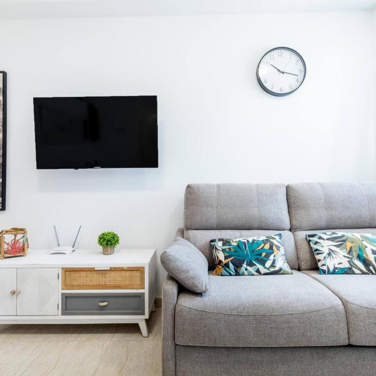 K1. Cozy Las Flores with Pool - Apartment - 23