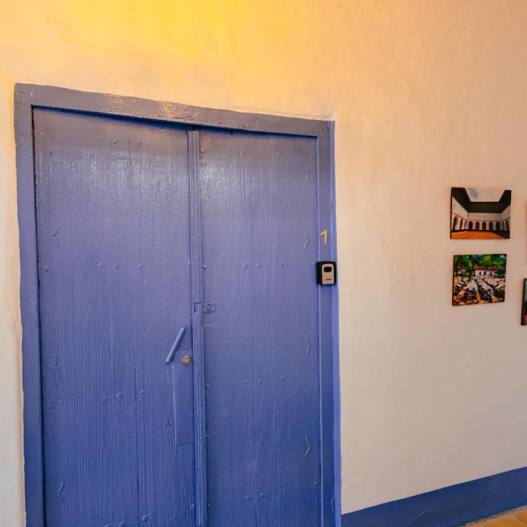 Colonial house in Santa Fe de Antioquia & jacuzzi - Executive Queen Room with Two Queen Beds - 5