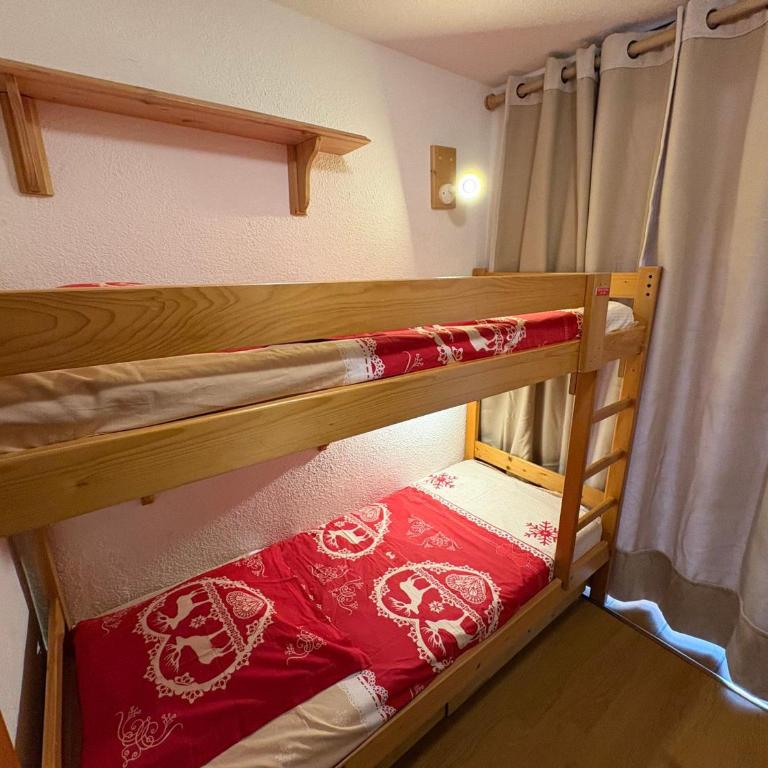Studio cabine ensoleillé avec vue sur pistes, pour 4 personnes - FR-1-293-142 - Studio - 11
