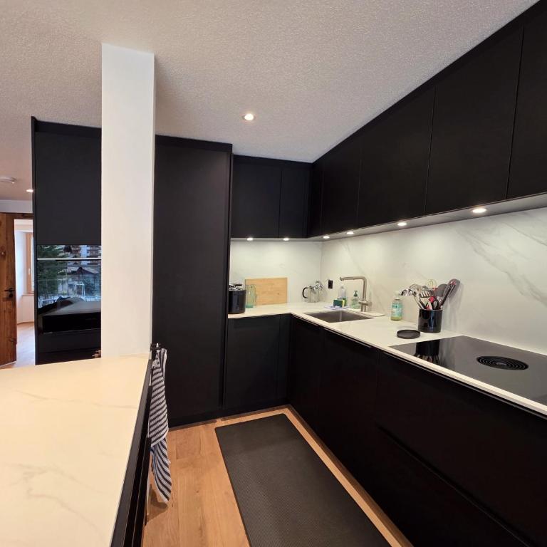 DuGlacier B3 - Premium Apartment mit 3 Schlafzimmern und Balkon - 7
