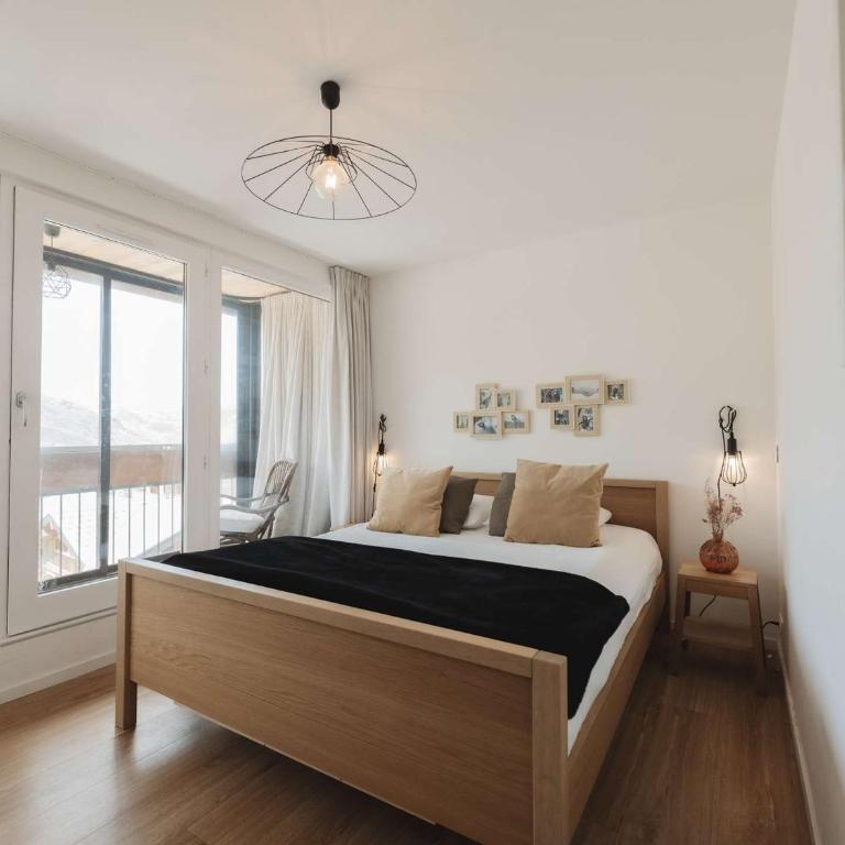 Appartement rénové 47m² - 6 pers, proche pistes et commodités, quartier animé, parking inclus - FR-1-545-32 - Apartment - 13