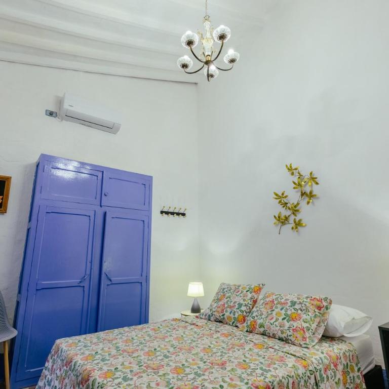 Colonial house in Santa Fe de Antioquia & jacuzzi - Large Double Room - 2