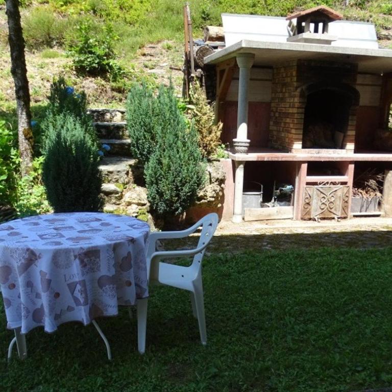 Chalet spacieux 10 pers. avec jardin, cheminée, cuisine équipée à Cohennoz, proche nature - Chalet mit 3 Schlafzimmern - 8
