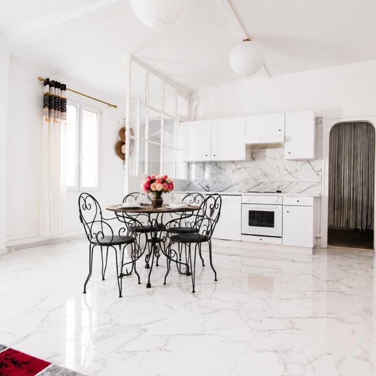 T3 lumineux avec terrasse au cœur d Avignon - One-Bedroom Apartment - 10