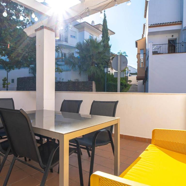 Azahara En Suite Casasol - Apartamento de 3 dormitorios - 3