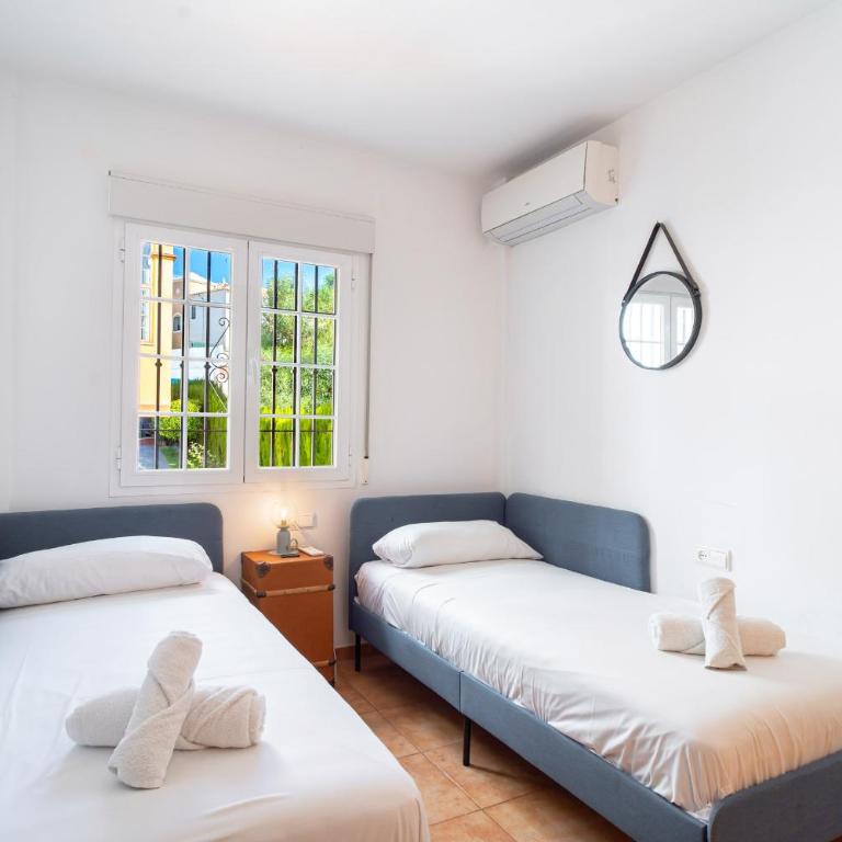 Azahara En Suite Casasol - Apartamento de 3 dormitorios - 5