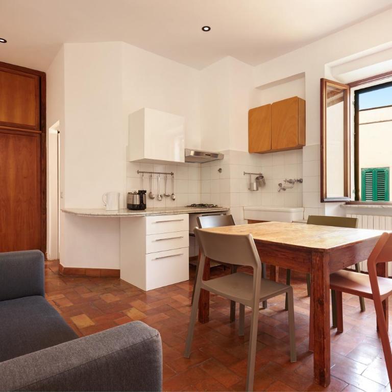 A due passi dal Colosseo Appartamento - Appartamento con 2 Camere da Letto - 12