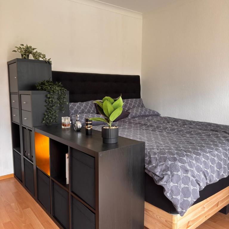 Luxury garden apartment Arabella Park 15 minutes to the city Oktoberfest - Three-Bedroom Apartment - 3