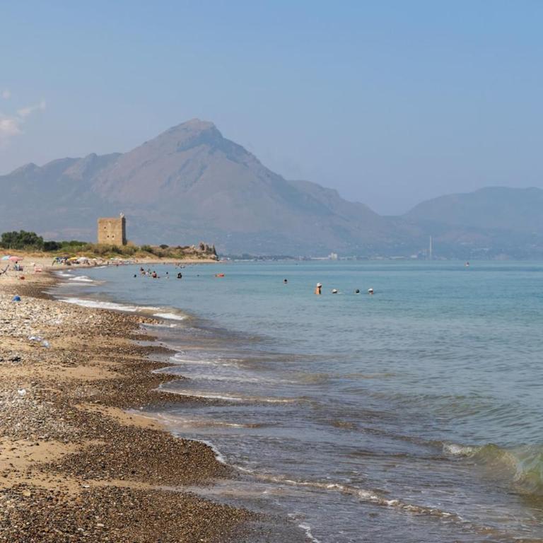 1-Casa sul mare con piscina vicino Cefalù - Casa con 2 Camere da Letto - 9