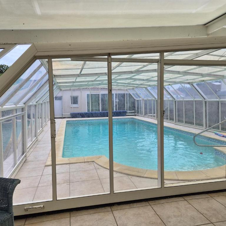 Belle villa avec piscine à deux pas de la mer - Villa 3 Chambres - 17