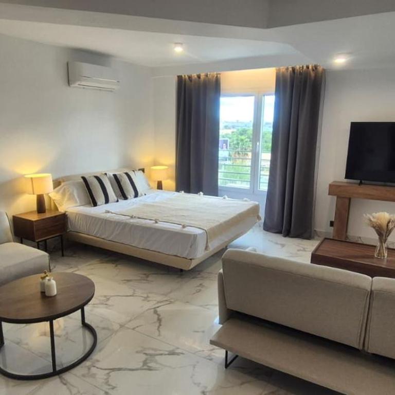 Modern Design Studio in Alicante - Studio - 1