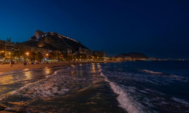 Modern Design Studio in Alicante - Studio - 7