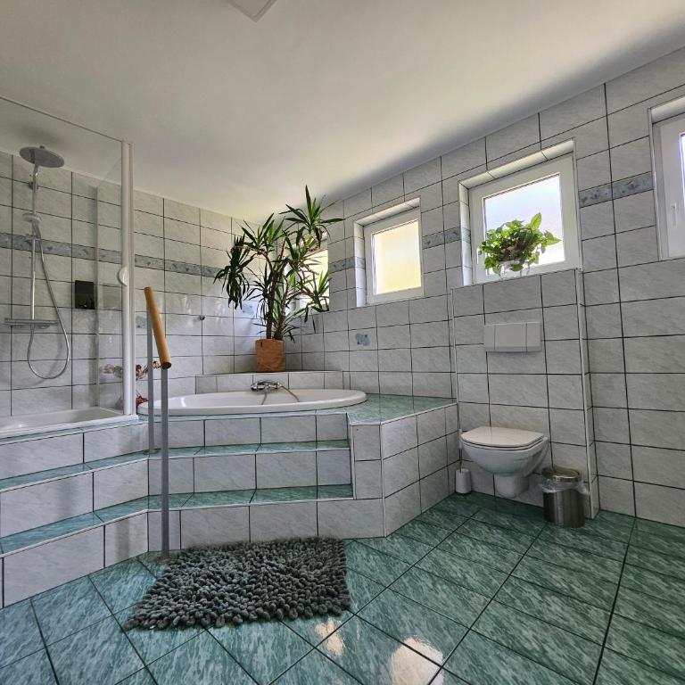 Mountains & Lakes - Chaletdorf & Appartements - Apartment mit 4 Schlafzimmern - 8